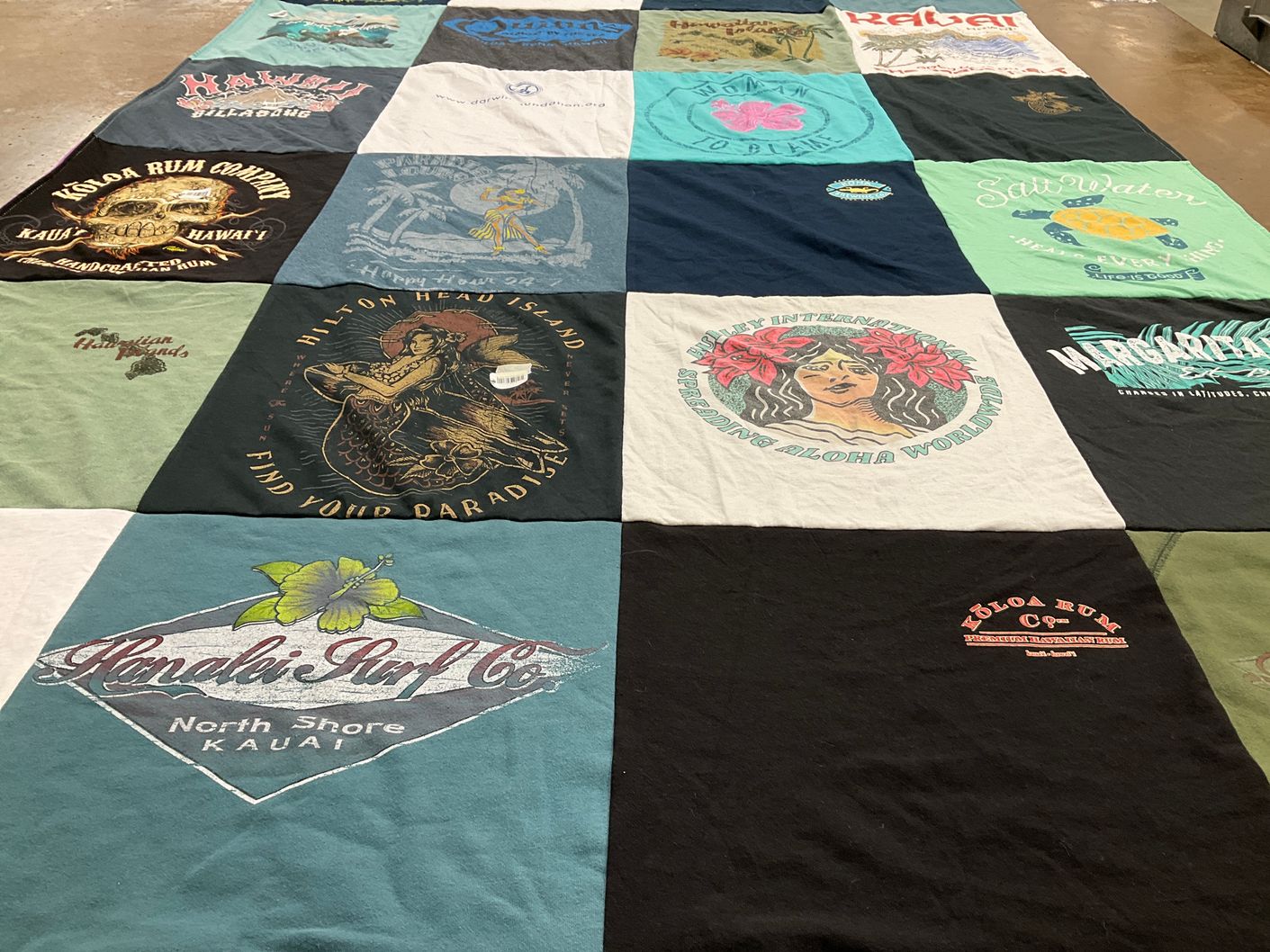 T-shirt quilt with hawaiian culture, beach themes by Amanda from WI