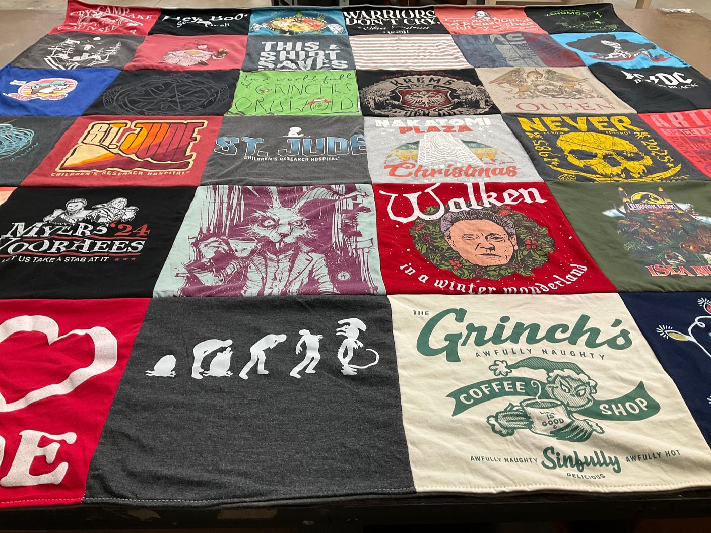 T-shirt quilt with horror films, christmas themes by Judith from FL