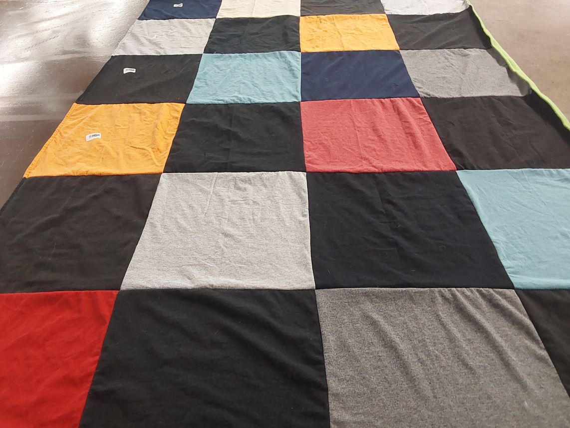 T-shirt quilt by Kenneth from MO