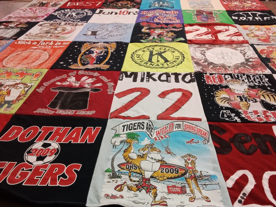 T-shirt quilt featuring dothan high school tigers by Kelsey from AL