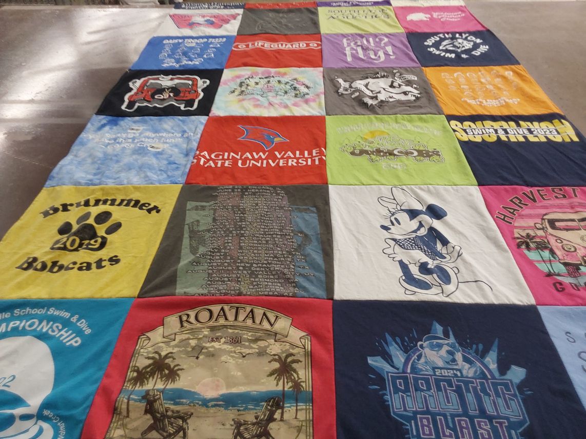T-shirt quilt featuring brummer bobcats by Elaine from MI