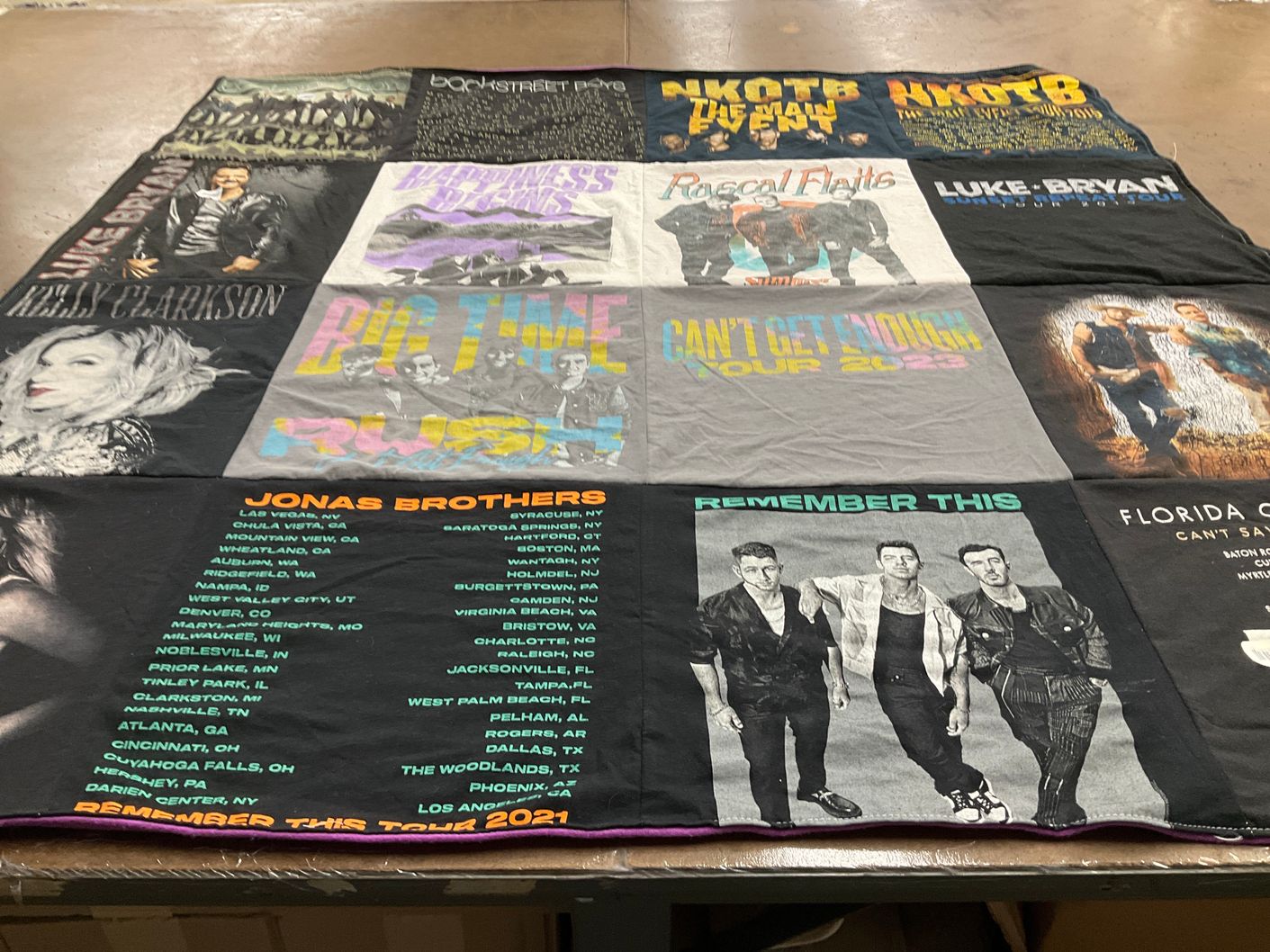 T-shirt quilt with music, concerts themes by Lizz from MI