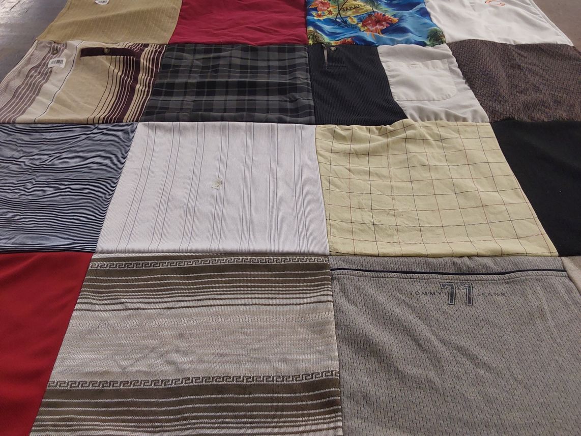 T-shirt quilt by Onetha from IL