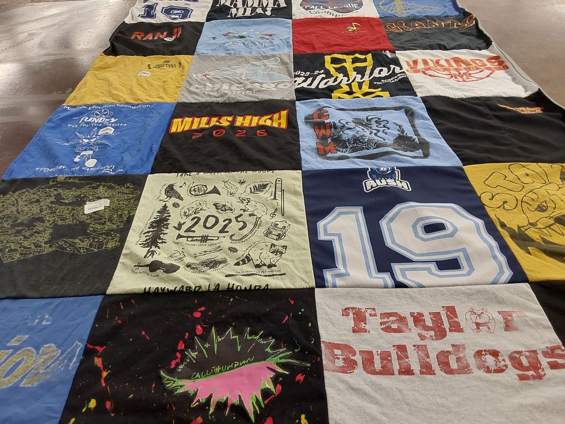 T-shirt quilt featuring taylor bulldogs by Usha from CA