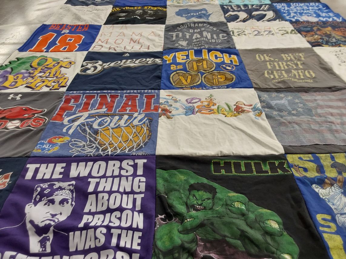 T-shirt quilt featuring university of arkansas razorbacks by Wendy from WI