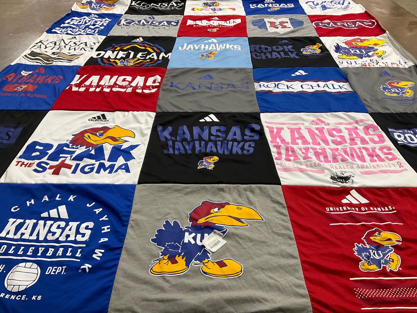 T-shirt quilt featuring kansas jayhawks by Shanda from KS
