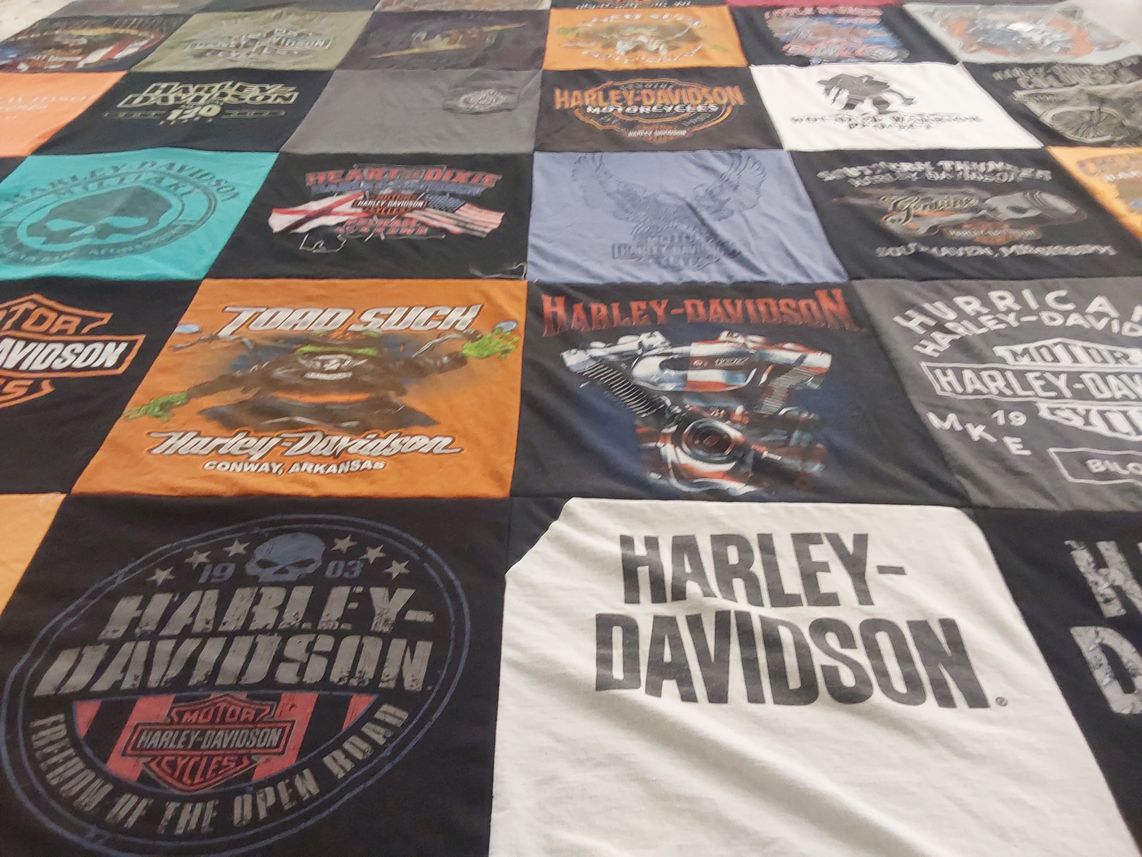 T-shirt quilt with motorcycles themes by JEFFRY from MS