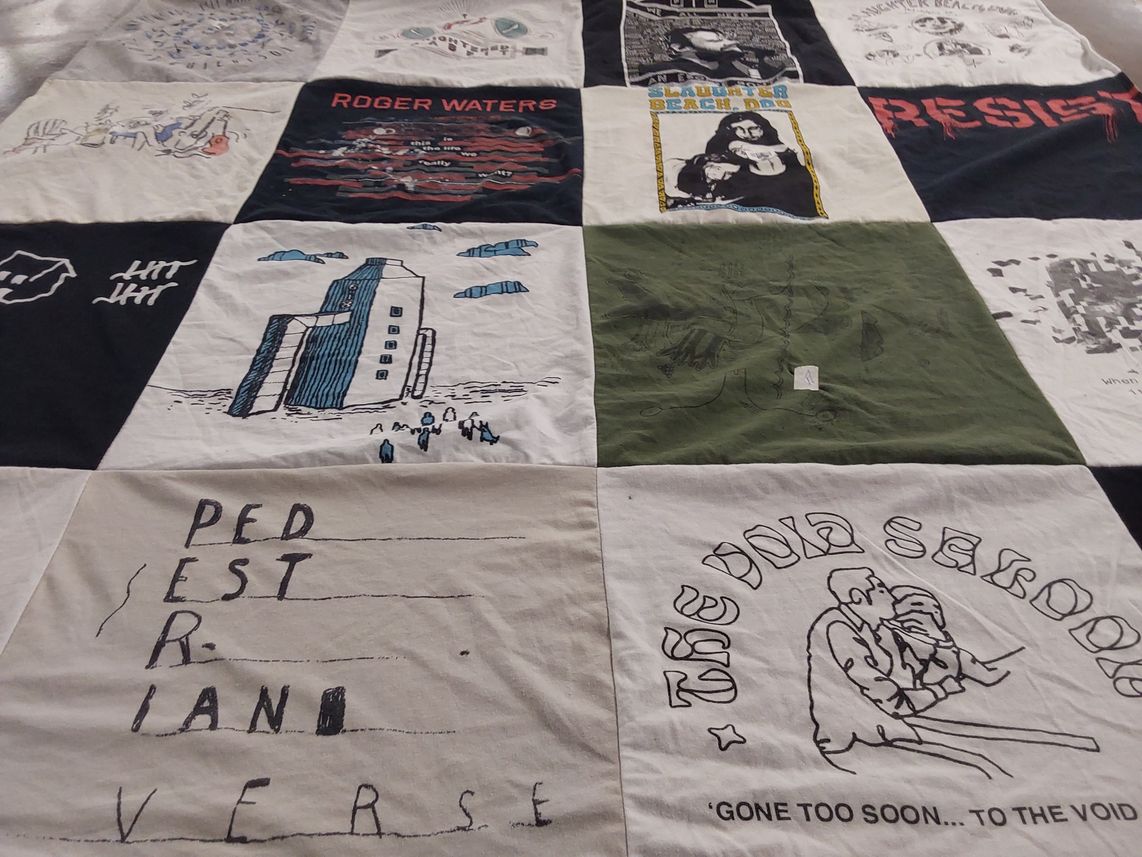T-shirt quilt with music, art themes by Wendy from IL