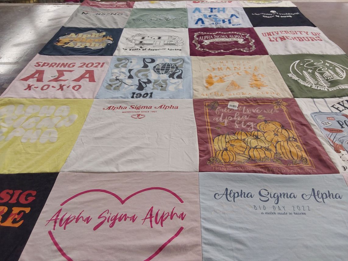 T-shirt quilt from university of lynchburg by Jennifer from VA