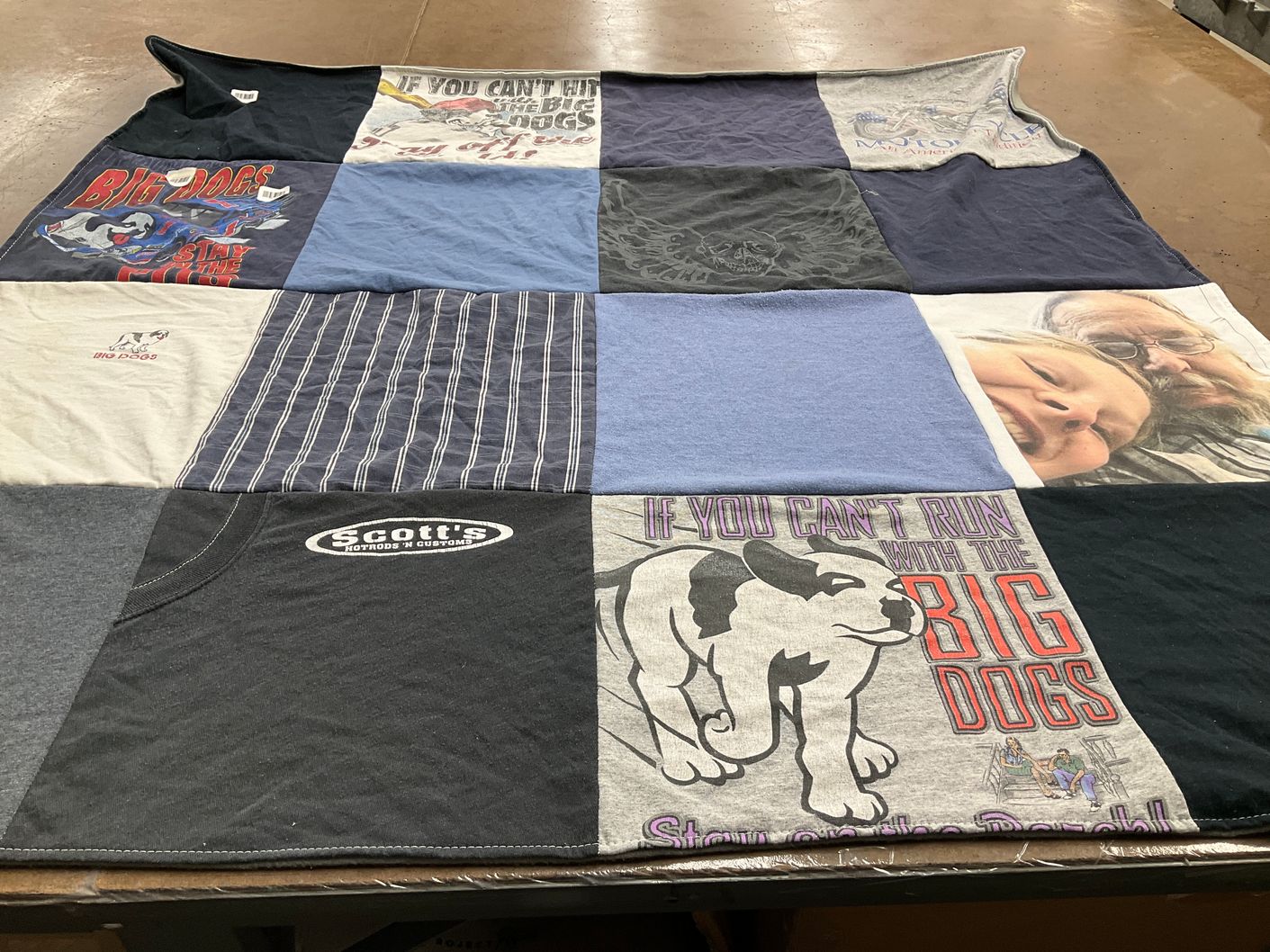 T-shirt quilt with dogs themes by Jennie from KY