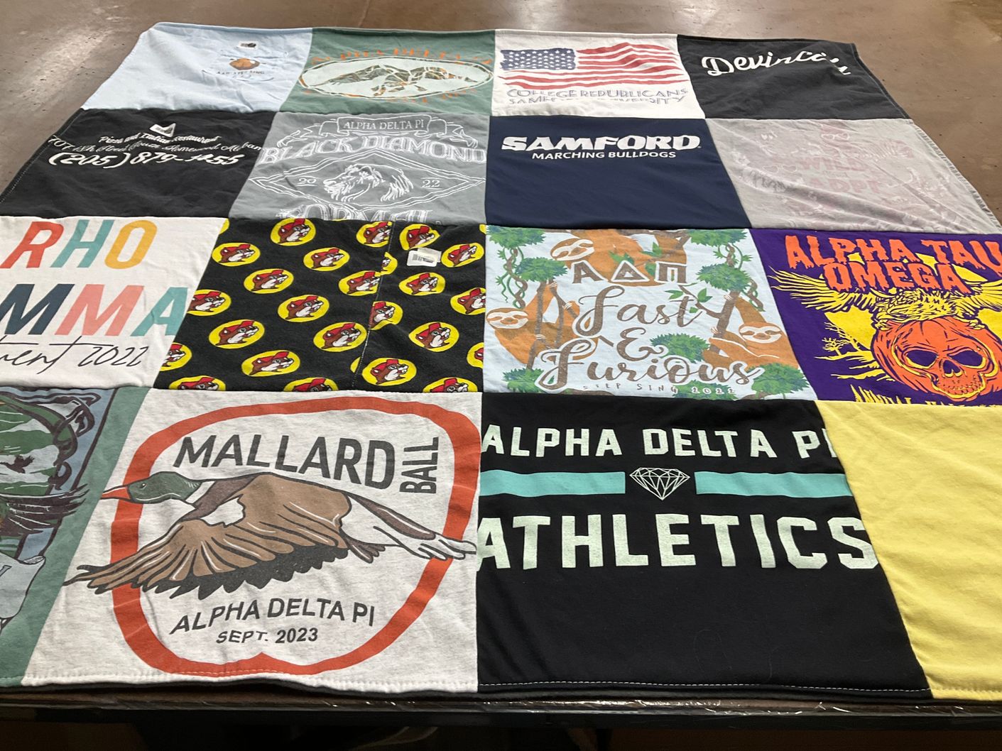T-shirt quilt featuring samford marching bulldogs by Brooklyn from GA