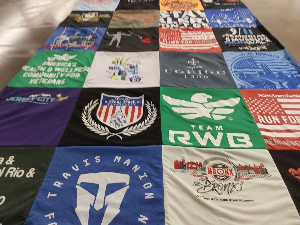 T-shirt quilt from new york university by Elvis from NY
