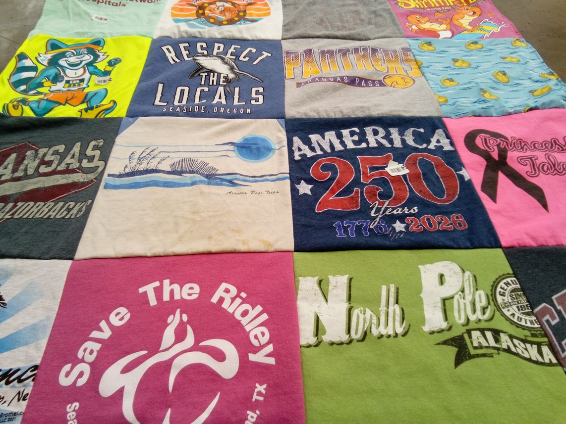 T-shirt quilt featuring arkansas razorbacks by Deana from WA