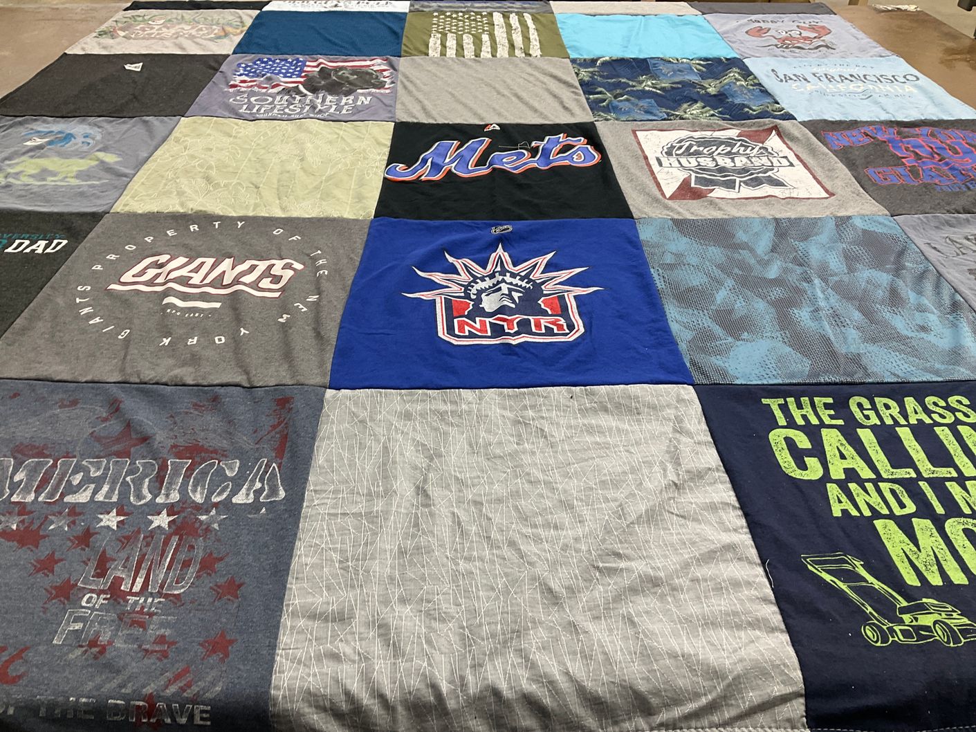 T-shirt quilt featuring new york giants, new york mets by Kathleen from SC