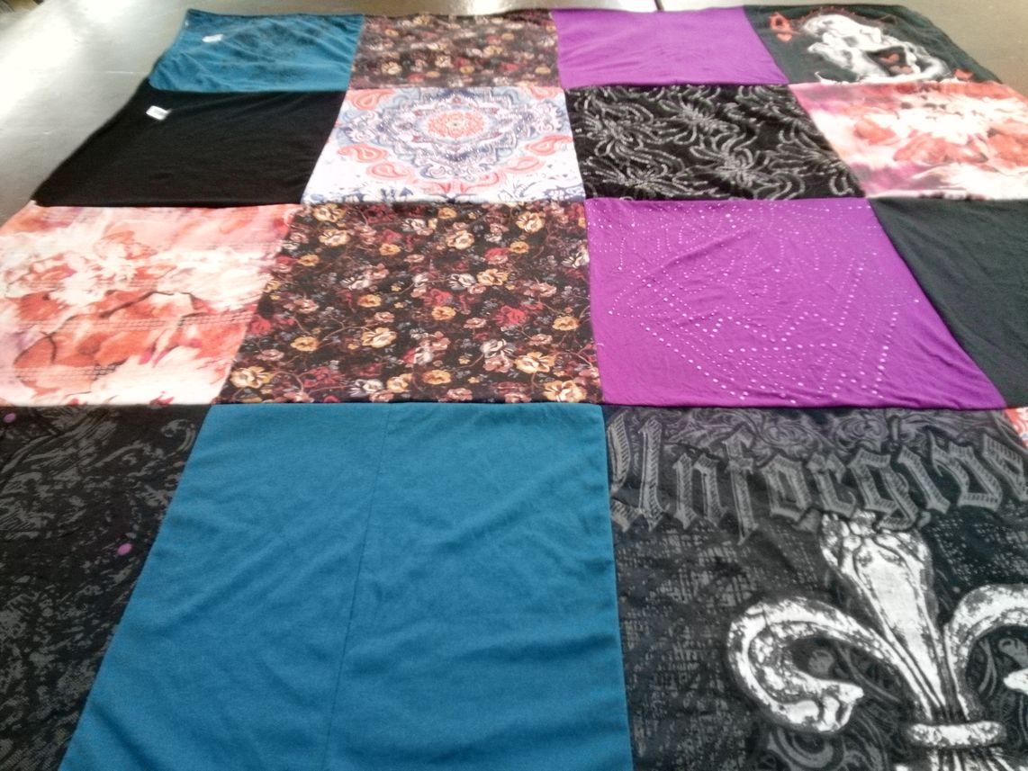T-shirt quilt from university by Lynda from PA