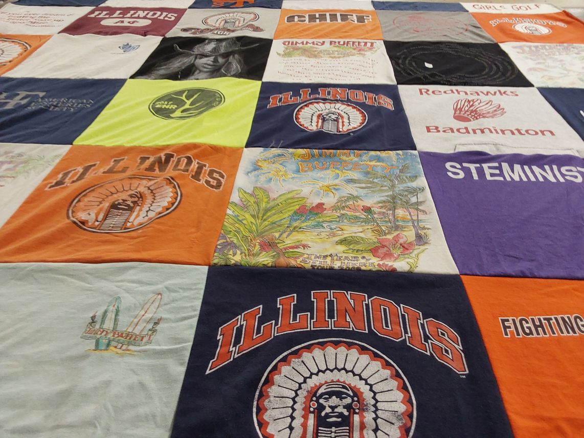 T-shirt quilt from university of illinois by Stephanie from WA