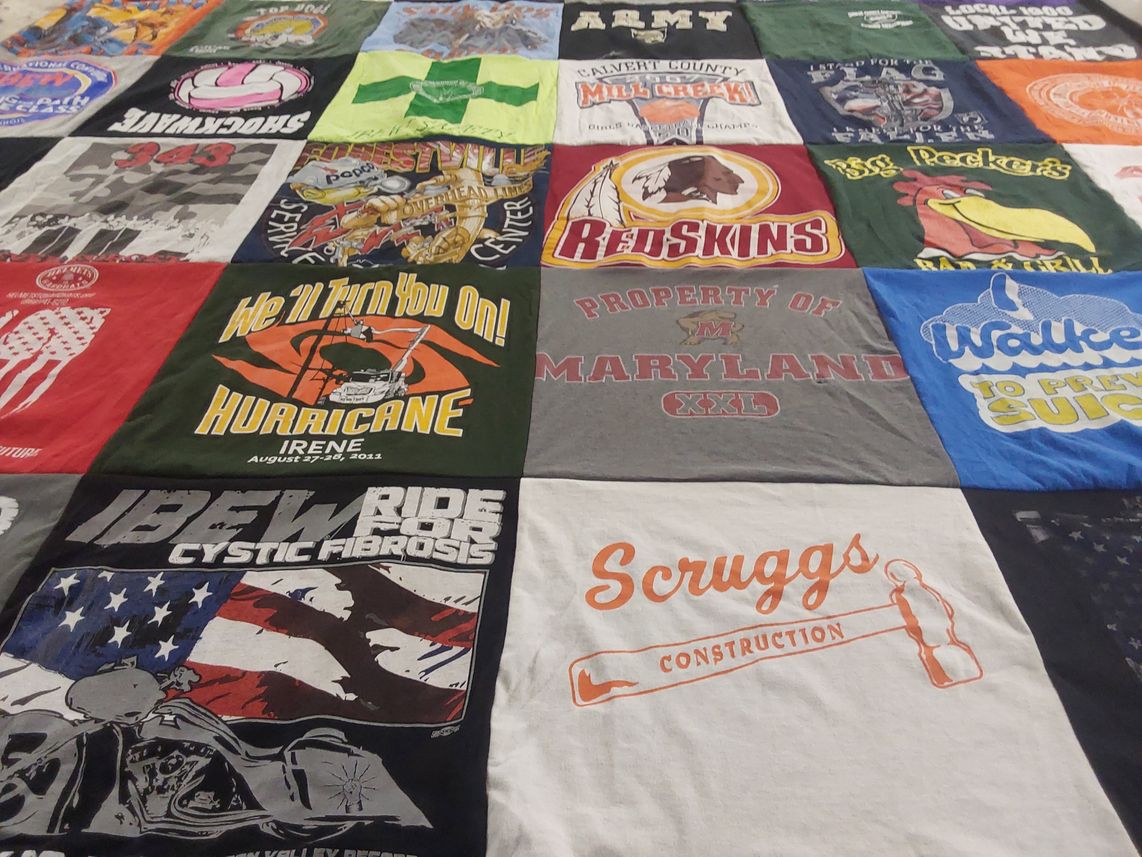 T-shirt quilt featuring redskins by Janis from MD