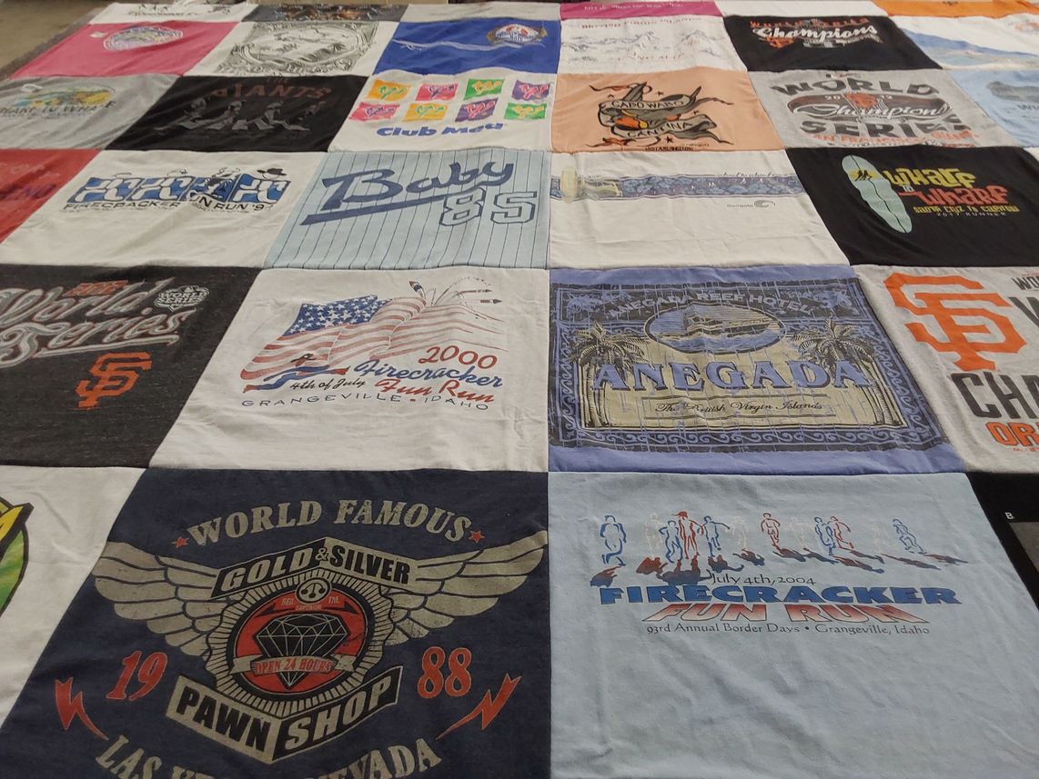 T-shirt quilt featuring san francisco giants by Tracy from CA