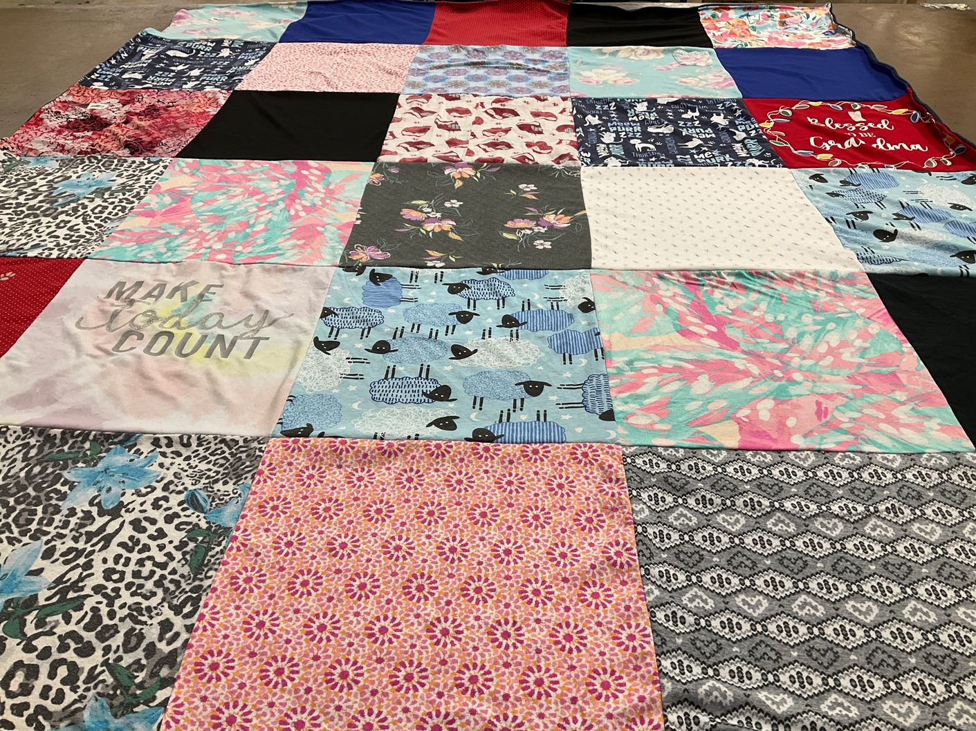 T-shirt quilt by Misty from AL