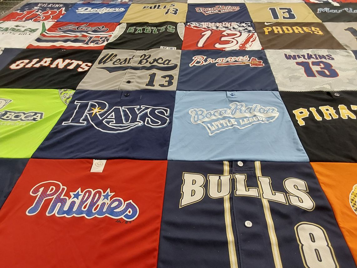 T-shirt quilt featuring los angeles dodgers, chicago bulls by Fara from FL