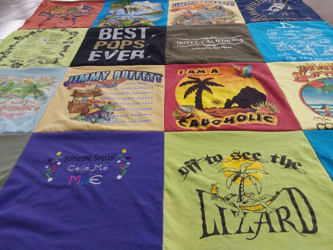 T-shirt quilt with beaches, tropical themes by MINDI from OK