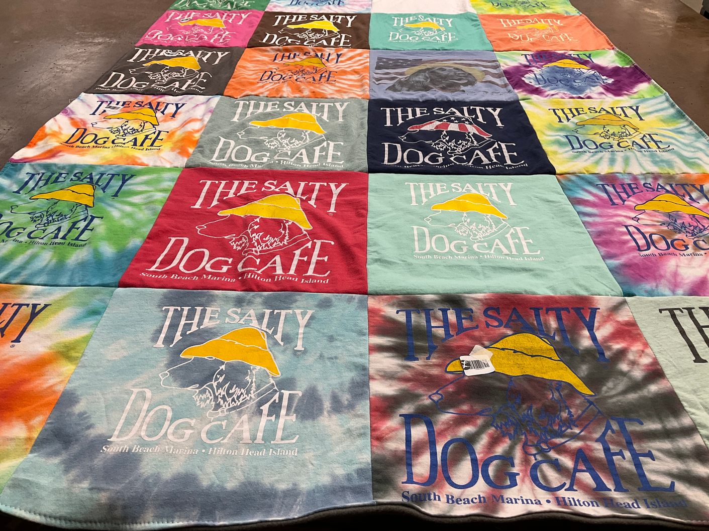 T-shirt quilt with cafe, beach themes by Jennifer from MO