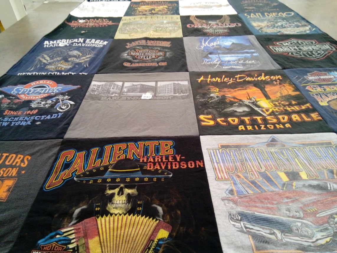 T-shirt quilt with motorcycles themes by Kenneth from OR