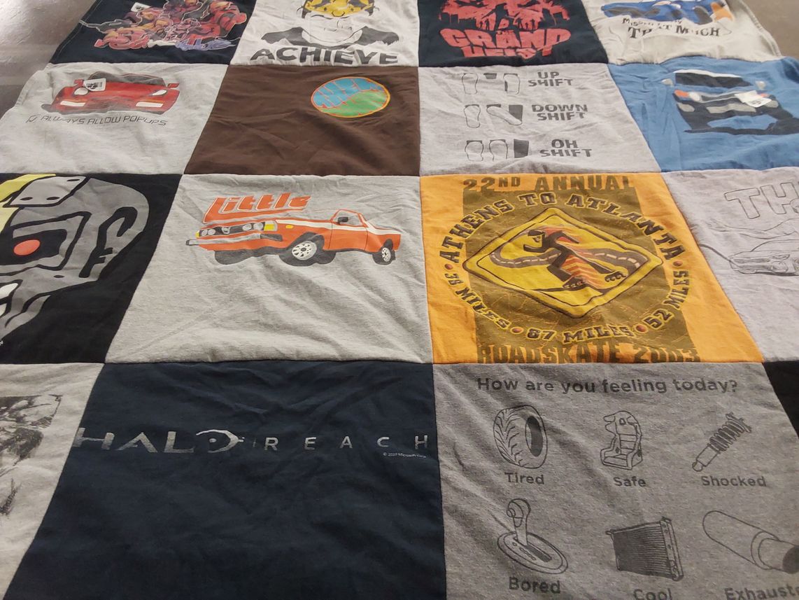 T-shirt quilt with video games, automobiles themes by Steve from FL