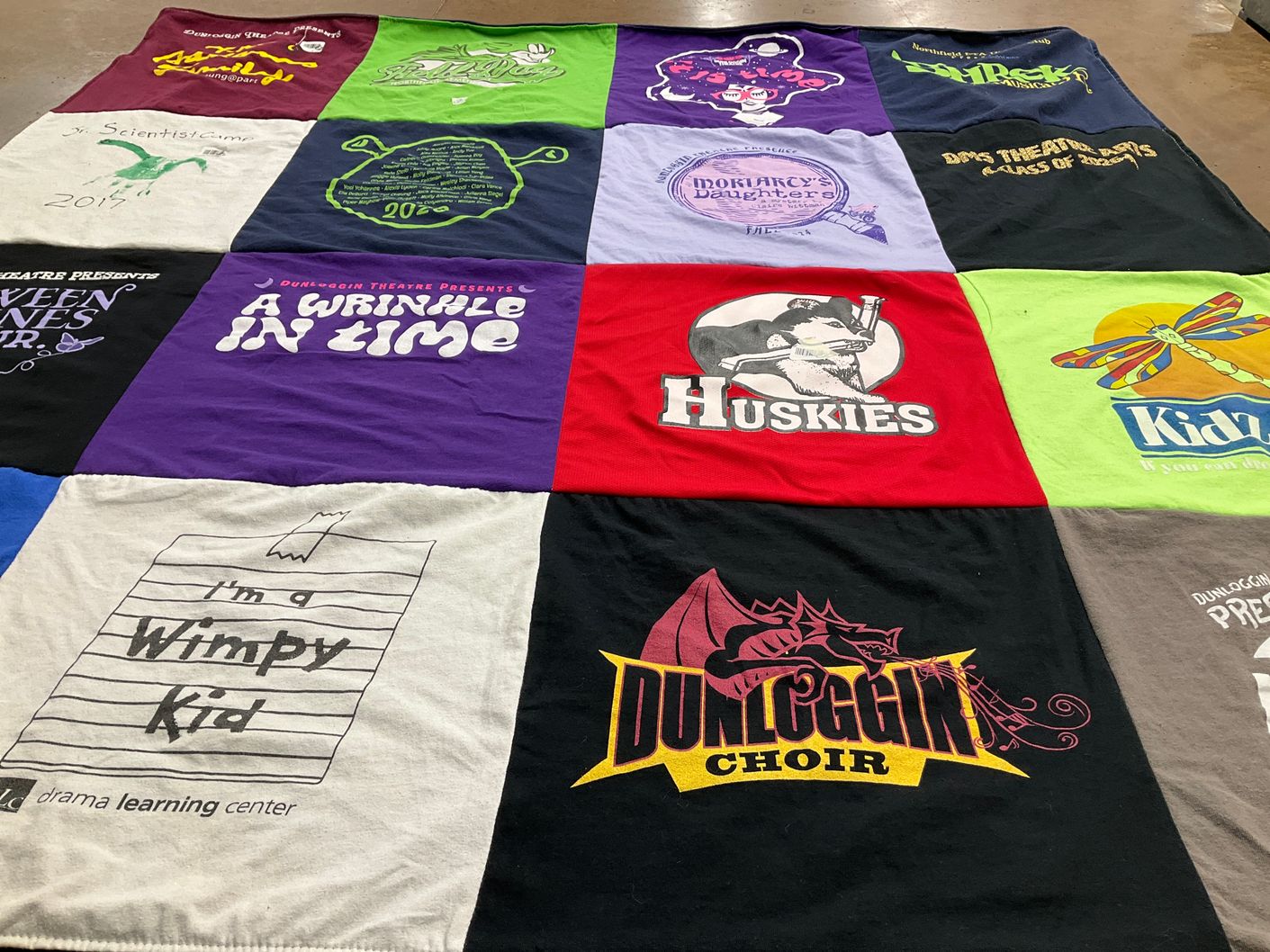 T-shirt quilt from dunloggin middle school by Melissa from OH
