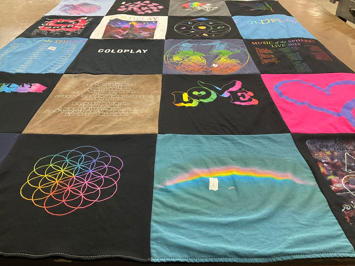 T-shirt quilt with music, concerts themes by Elizabeth from NJ