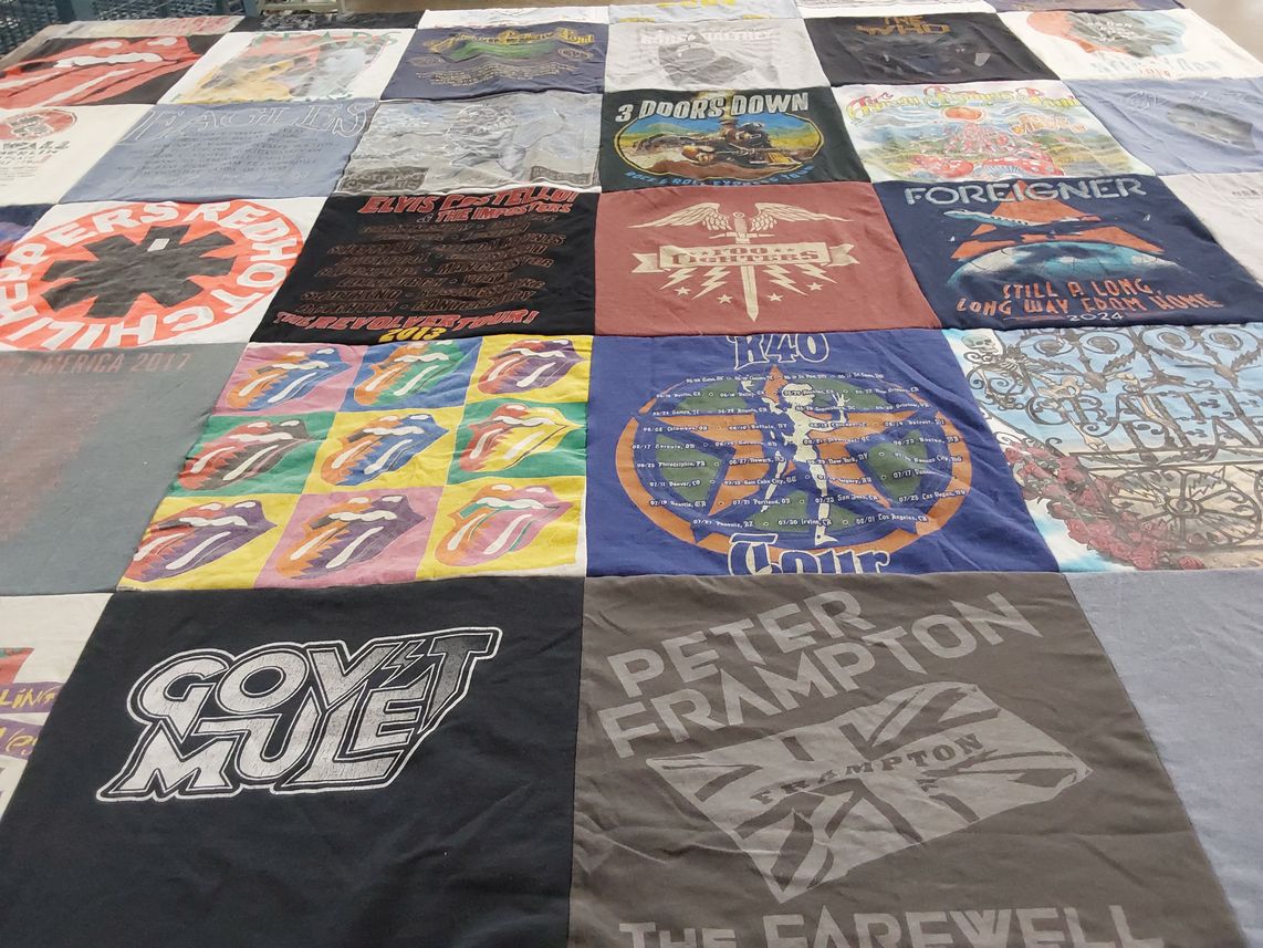 T-shirt quilt with music, concerts themes by Durann from SC