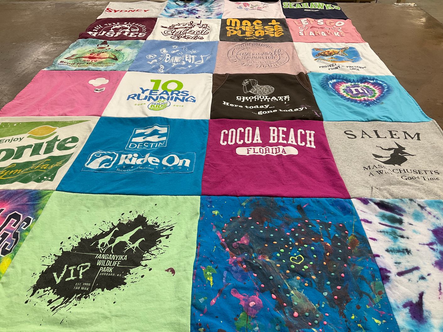 T-shirt quilt with travel, beaches themes by Rayna from PA