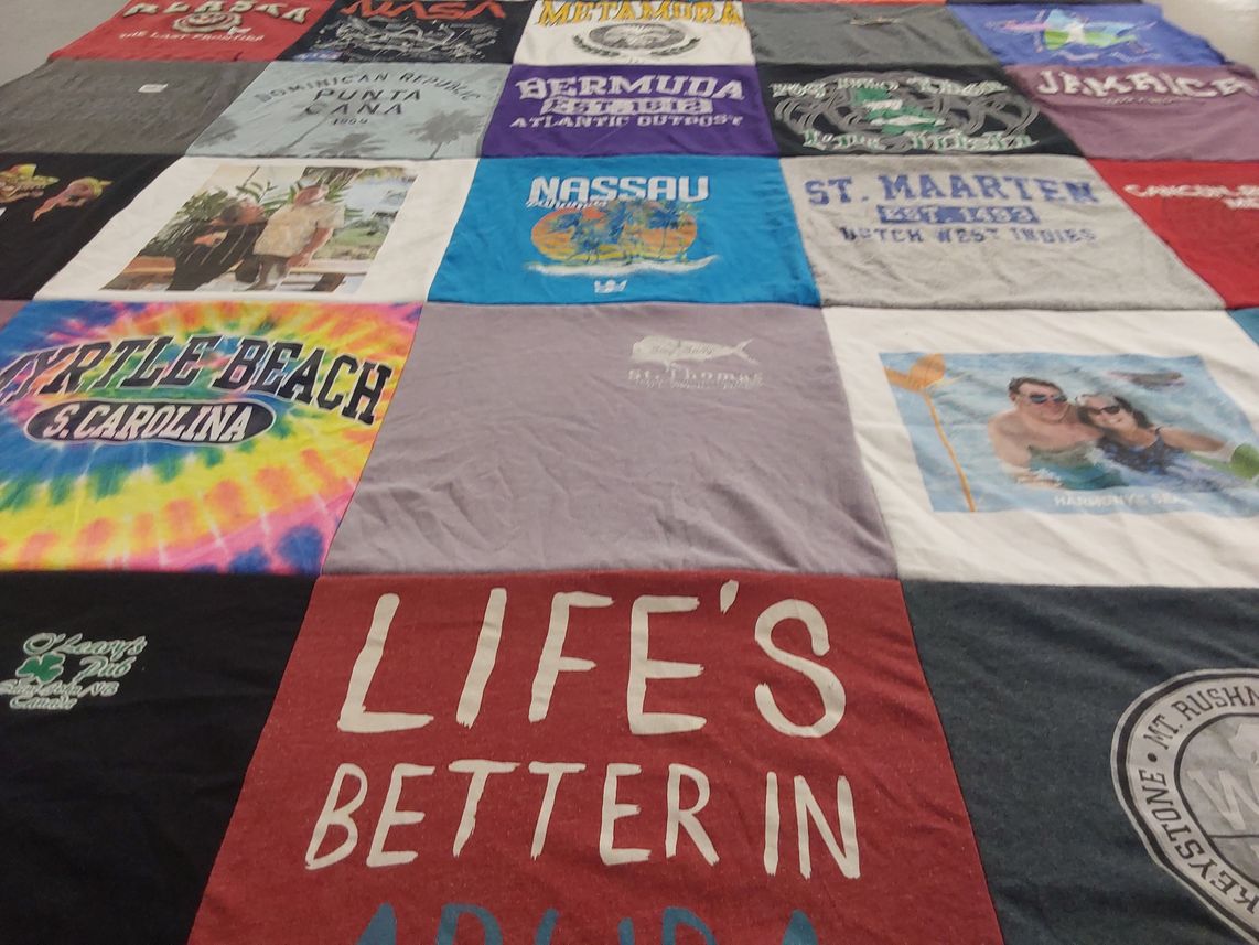 T-shirt quilt with travel, beaches themes by Tina from OH