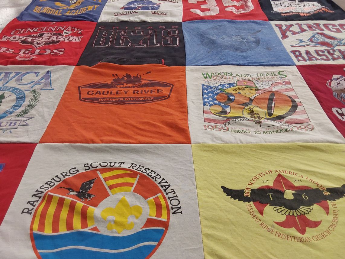 T-shirt quilt featuring chicago bulls by Lee ann from OH