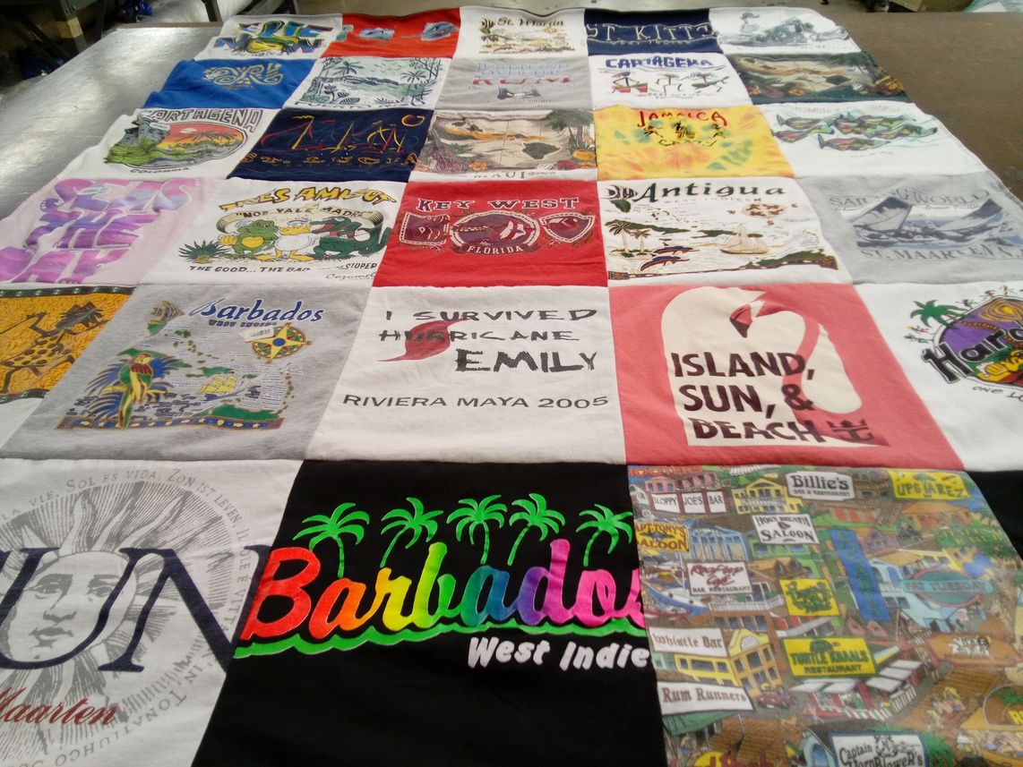 T-shirt quilt with travel, beaches themes by Gladys from DE