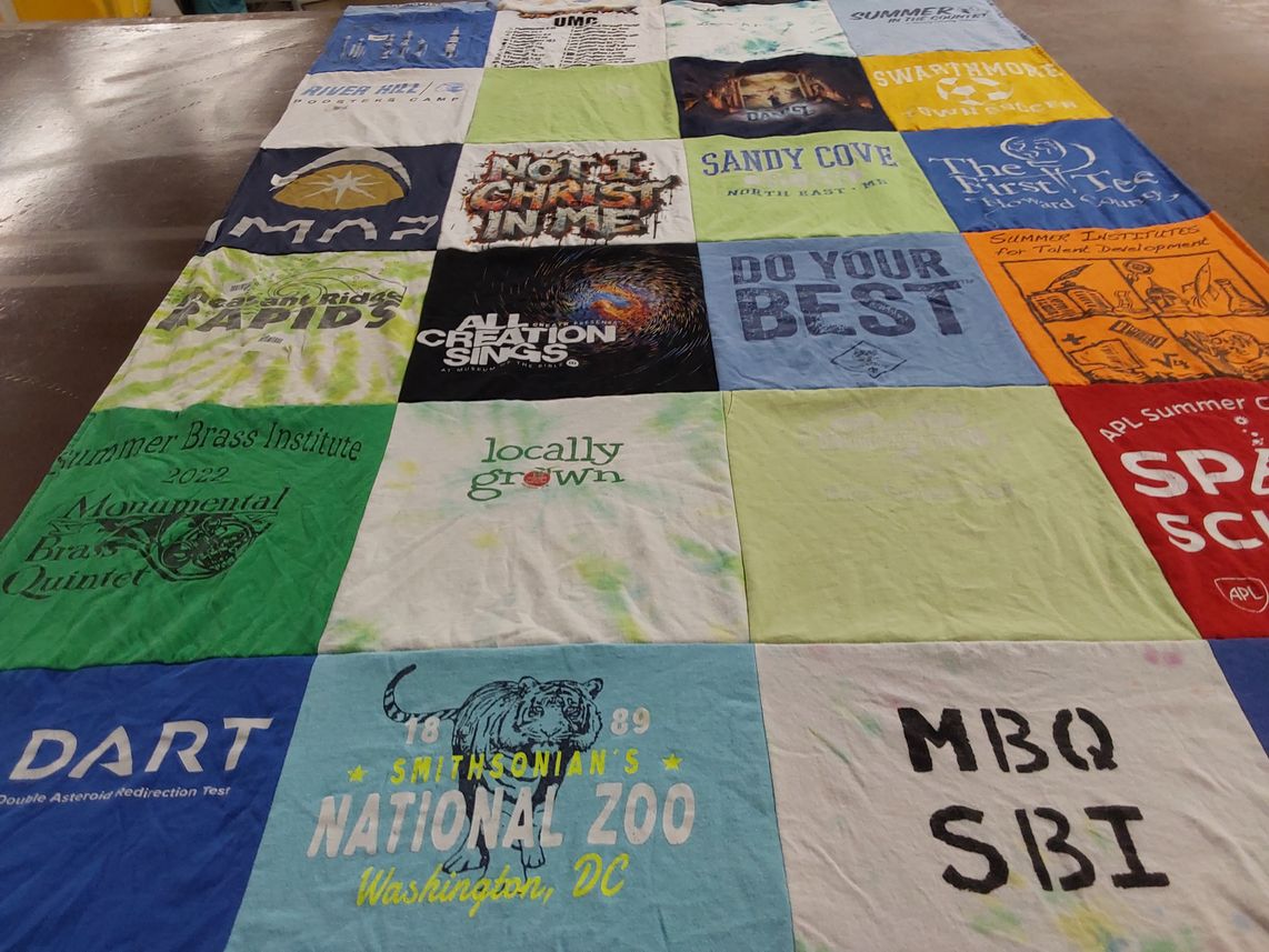 T-shirt quilt from swarthmore college by Julie from MD