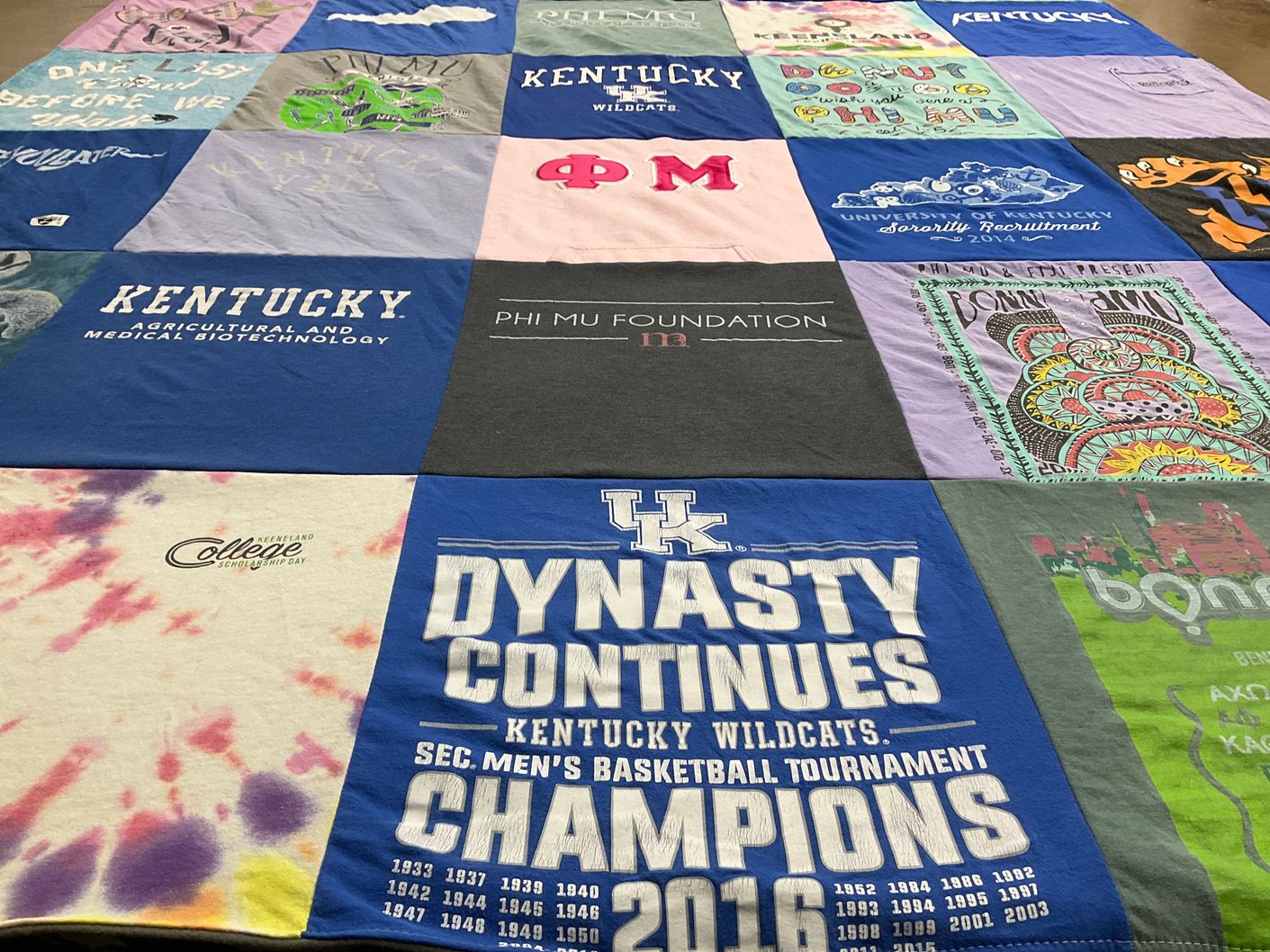 T-shirt quilt featuring kentucky wildcats by Heather from KY