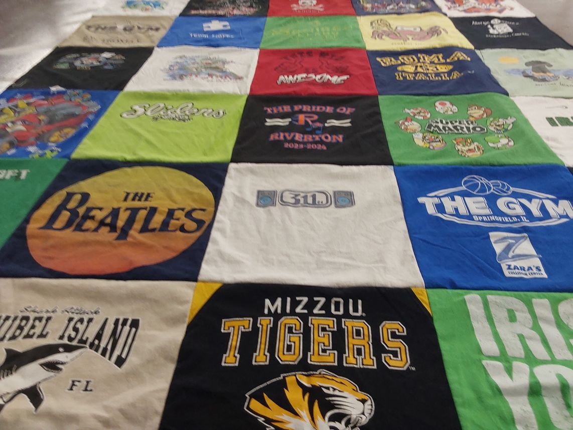 T-shirt quilt featuring mizzou tigers by Lindsay from IL