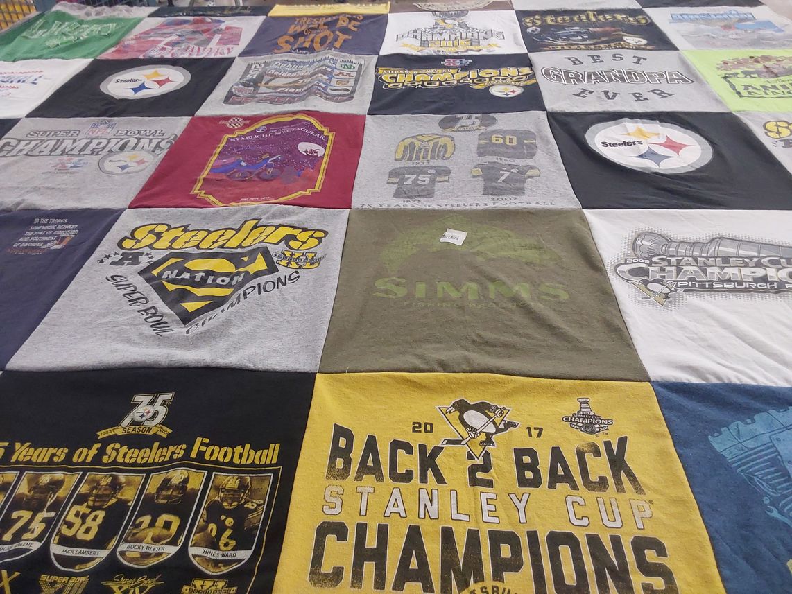 T-shirt quilt featuring pittsburgh steelers, pittsburgh penguins by Rita from CO