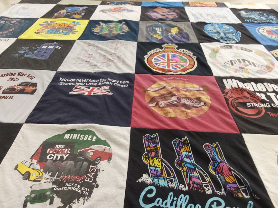 T-shirt quilt with mini cars, car festivals themes by Paul from FL