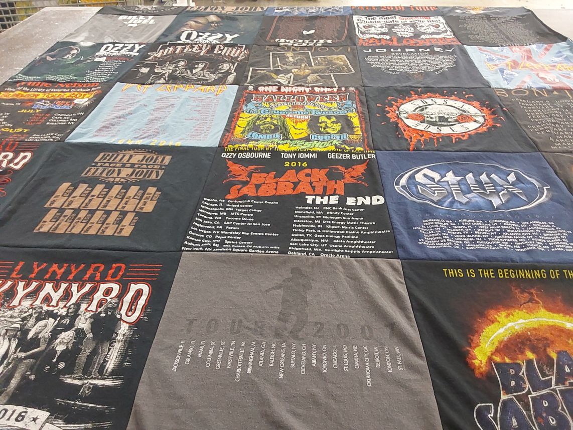 T-shirt quilt with music, concerts themes by Alissia from UT