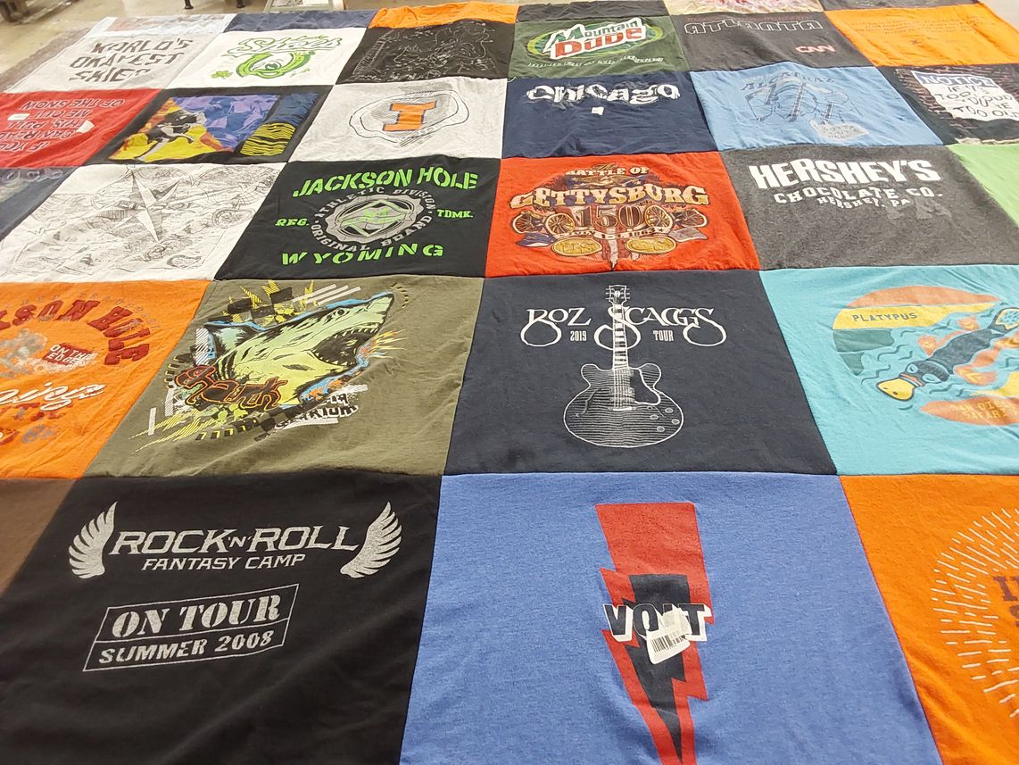 T-shirt quilt from university of illinois by Katherine from IL