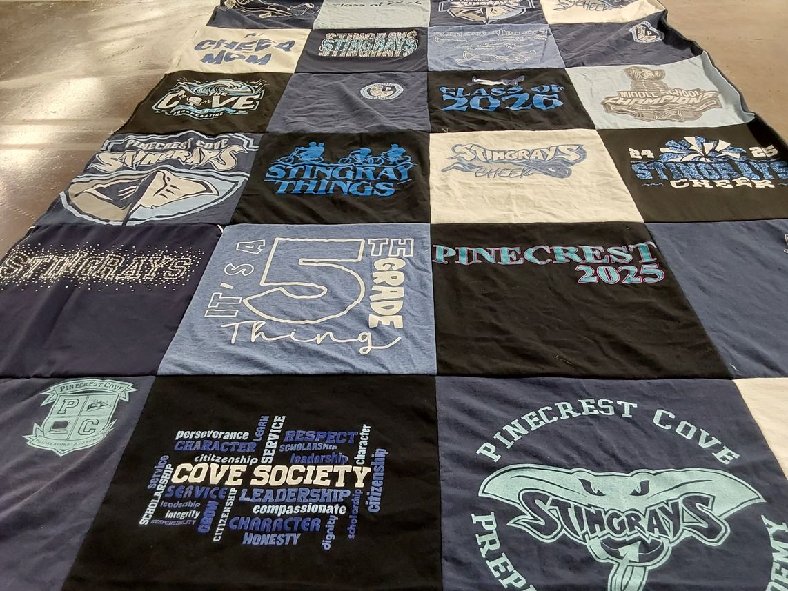 T-shirt quilt featuring stingrays cheer by Amarilis from FL