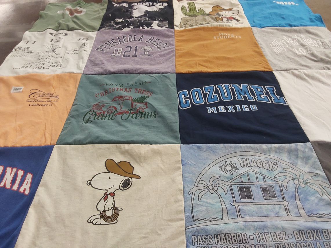 T-shirt quilt with travel, beaches themes by Jenny from VA