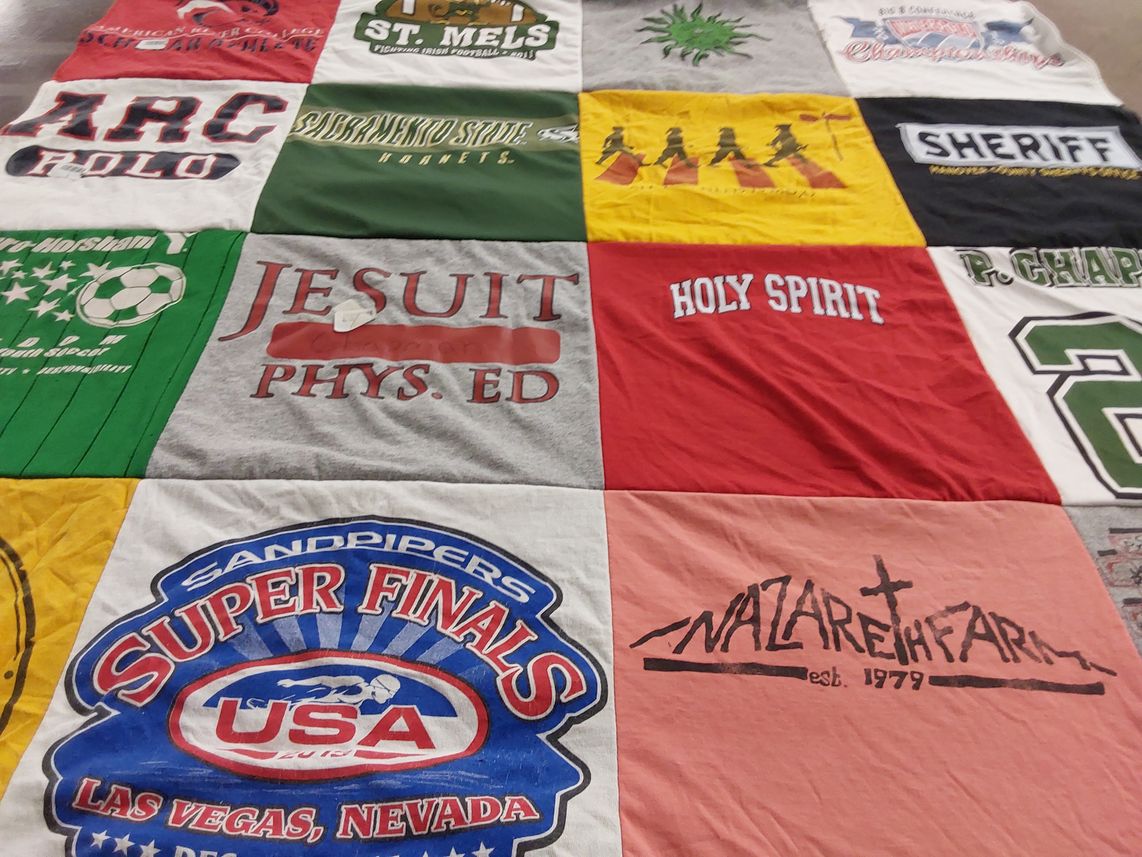 T-shirt quilt featuring sandpipers by Deidre from CA