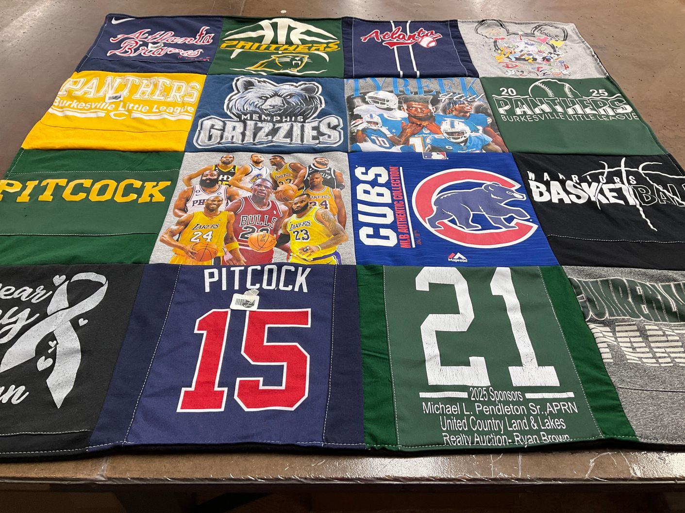 T-shirt quilt featuring atlanta braves, memphis grizzlies by Davis, from KY