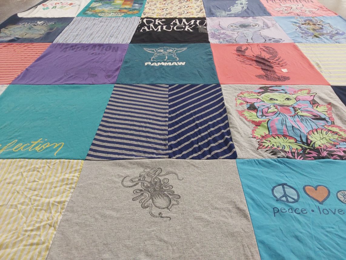 T-shirt quilt with disney, cartoons themes by Brynja from CO