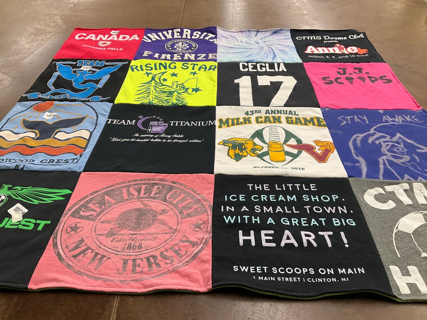 T-shirt quilt from university of firenze by Amanda from NJ
