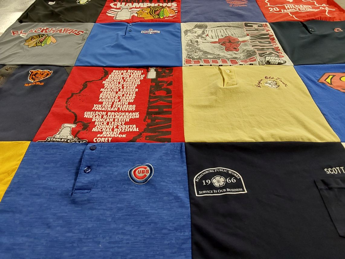 T-shirt quilt featuring chicago blackhawks, chicago bulls by Ch from IL