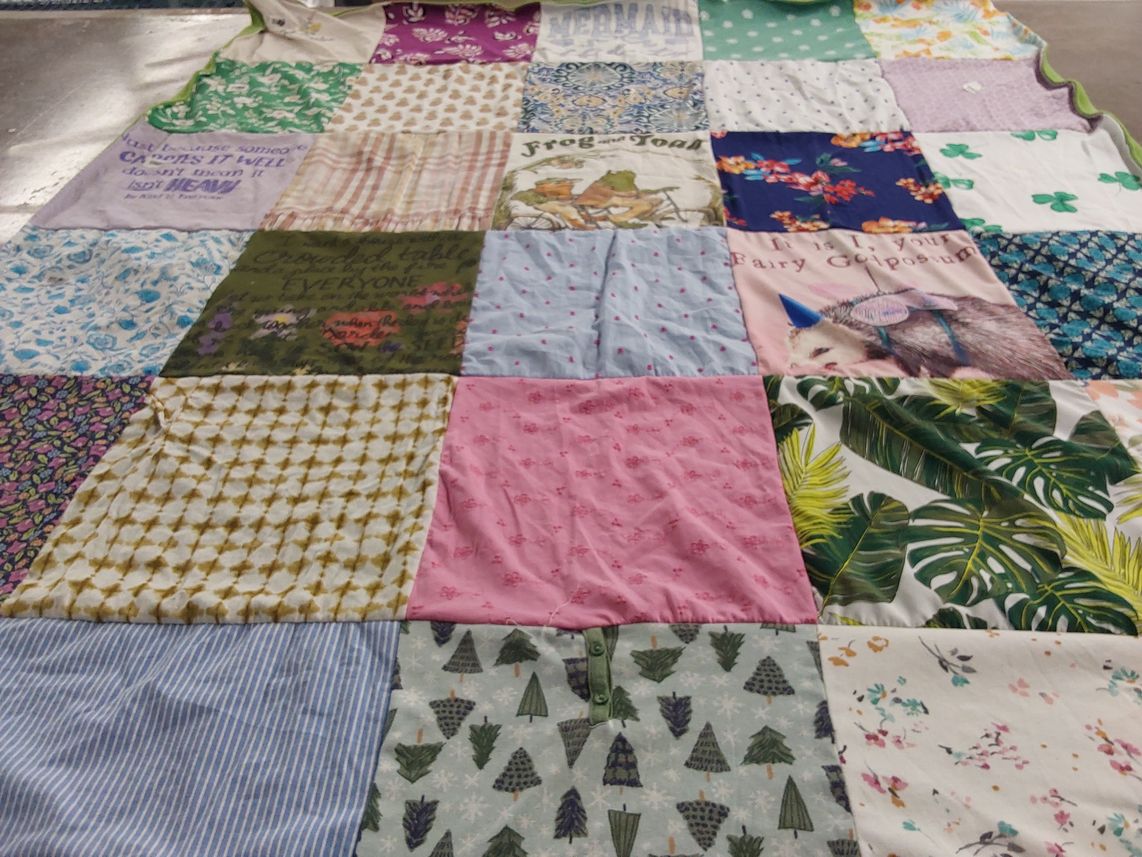 T-shirt quilt with animals, nature themes by Sarah from SC